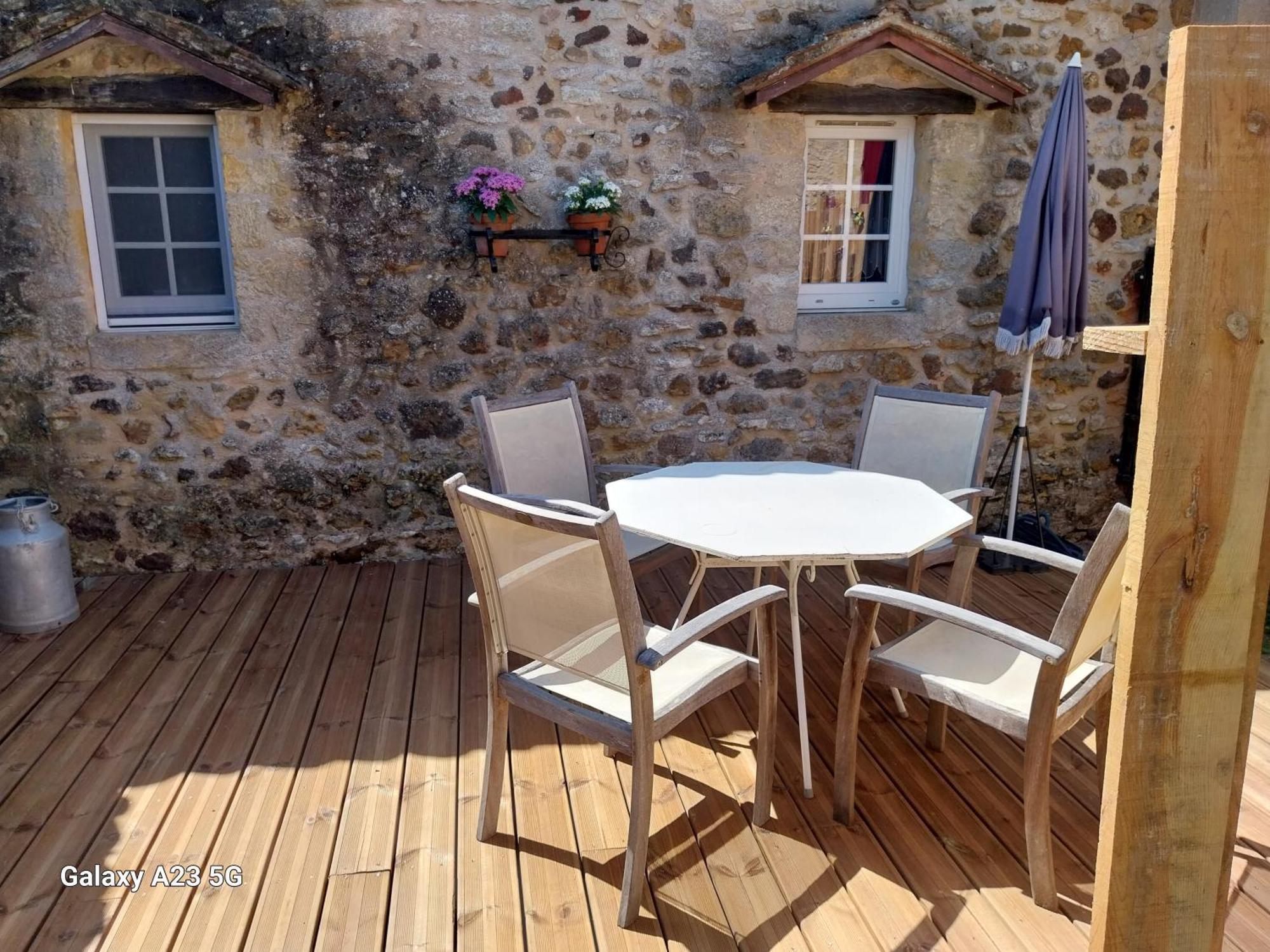 Apartamento Le Petit Chapitre Belvès Exterior foto