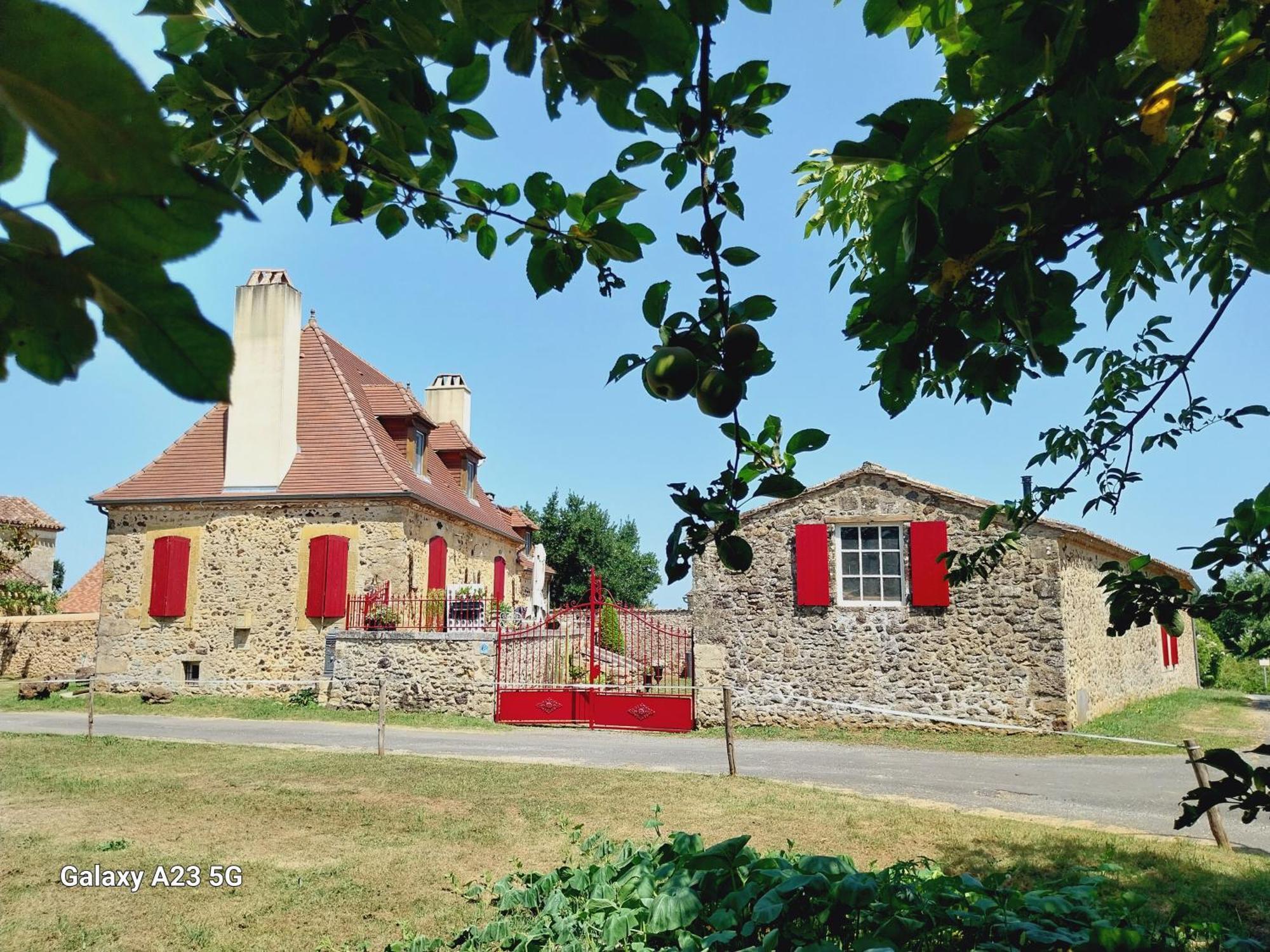 Apartamento Le Petit Chapitre Belvès Exterior foto